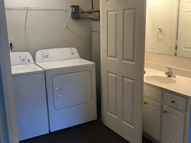 In-Unit Washer/Dryer!