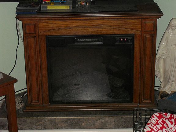 3rd image of 118 Adirondack St