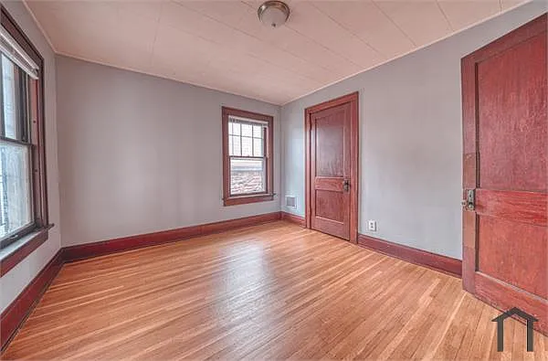 23 Wisconsin Ave — Photo 12