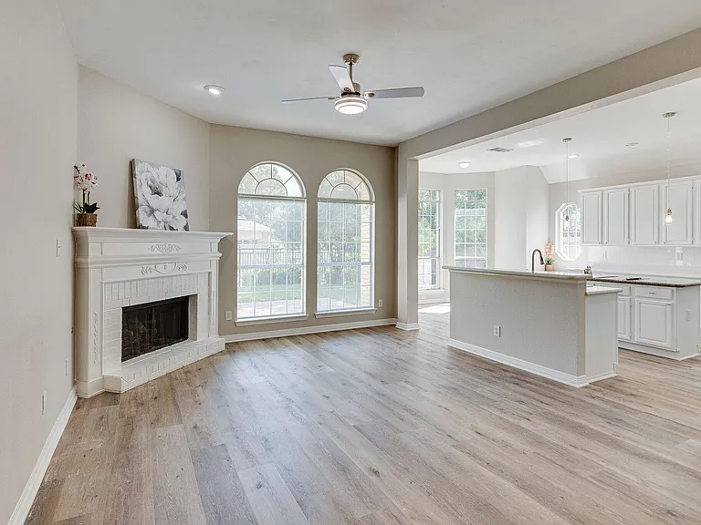 145 Hearthwood Dr — Photo 6