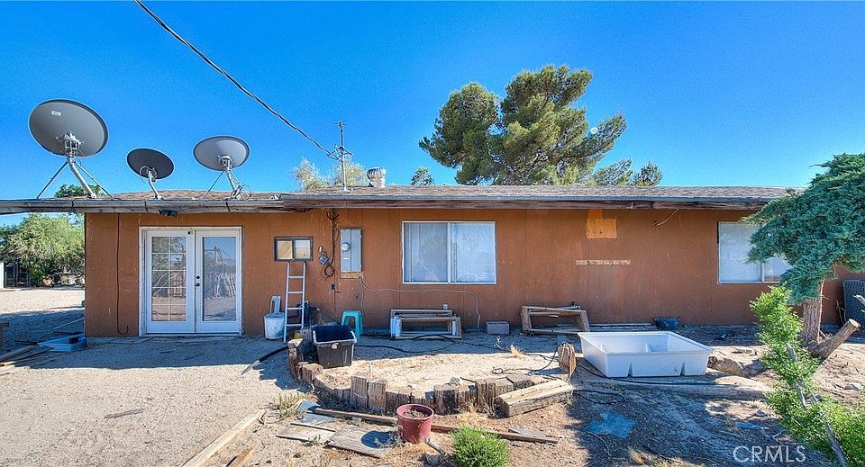 1st image of 45757 Paddington Rd