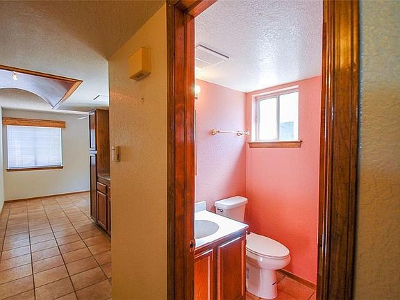 5th image of 632 Dorsey Dr
