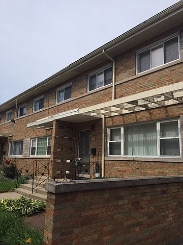 2nd image of 7504 N Ridge Blvd