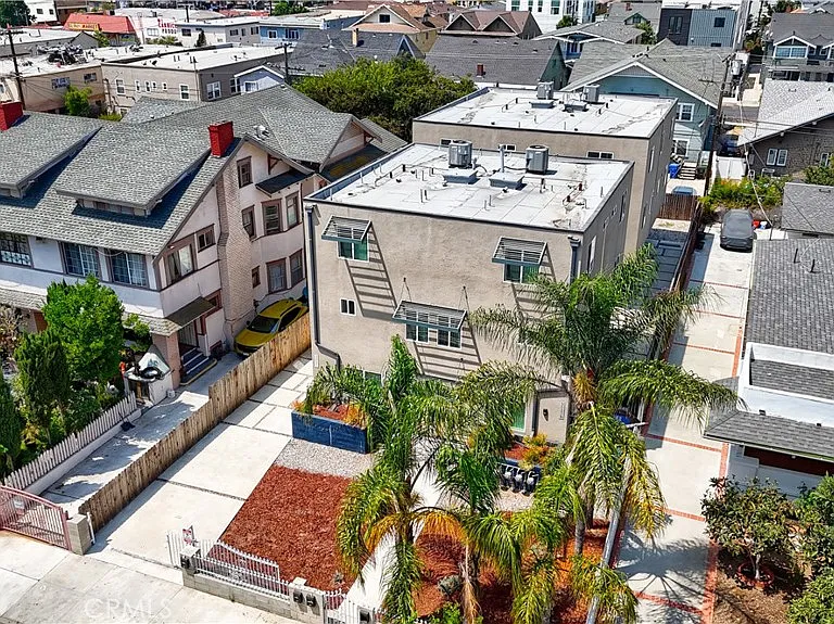 3019 S Raymond Ave #1/2 — Photo 4