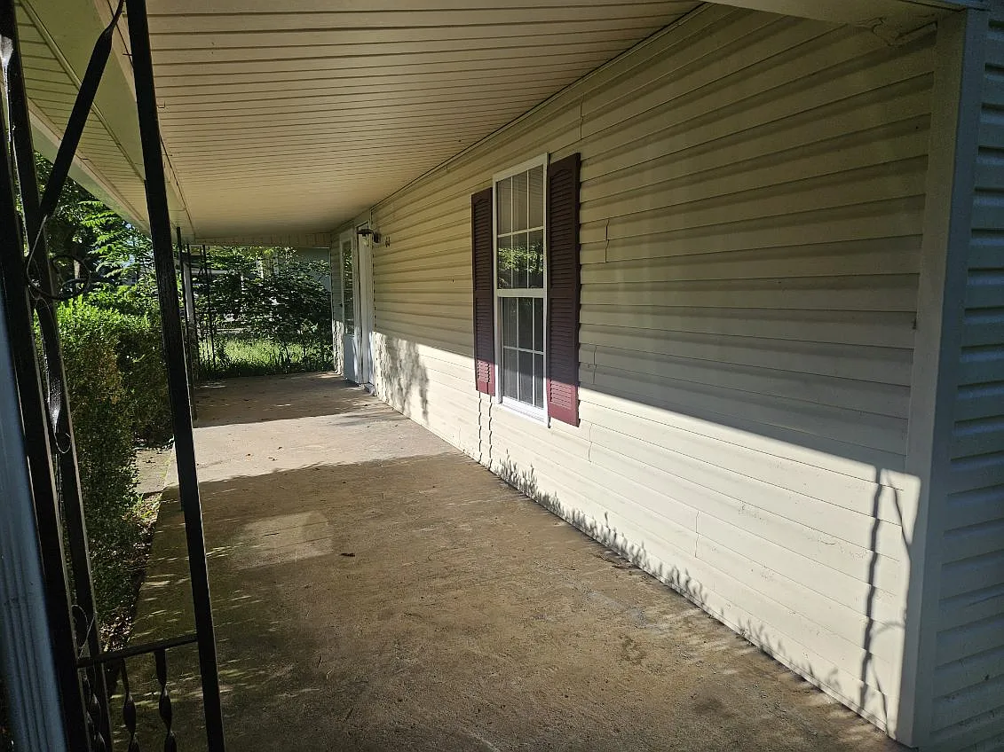2 bed, 864 sqft, $1,250 — Photo 3