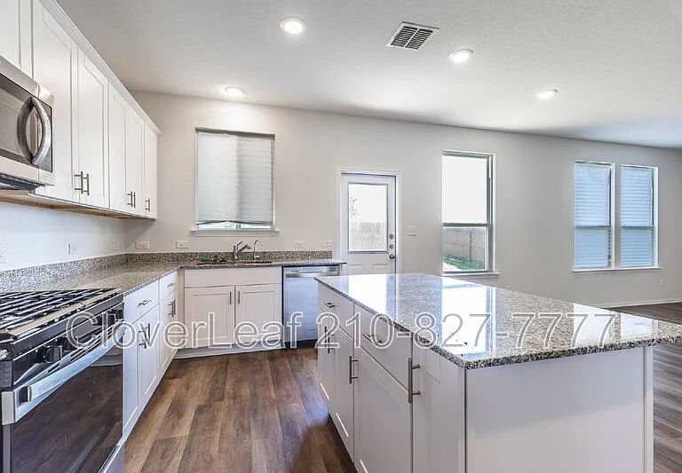 165 Acorn Cir — Photo 16