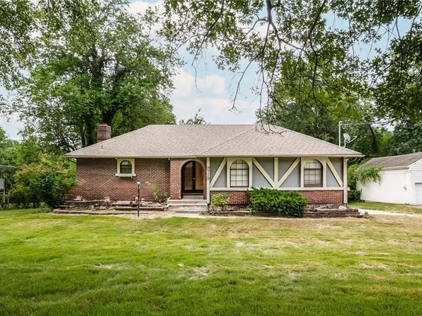 9719 Eastern Ave, Kansas City, MO 64134