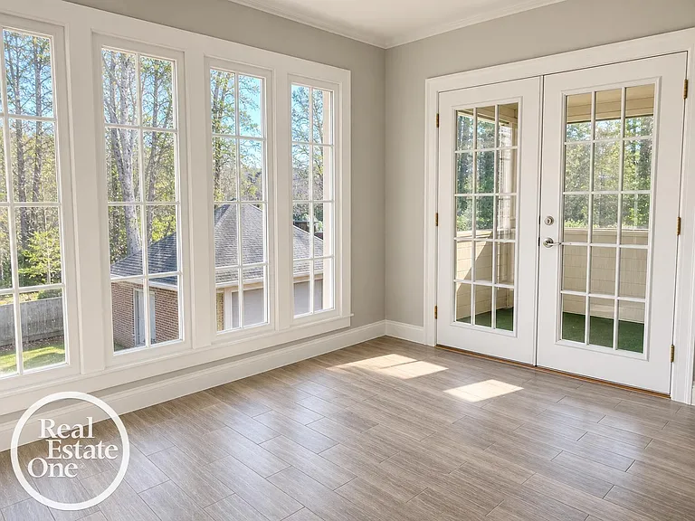 636 Neff Rd — Photo 15