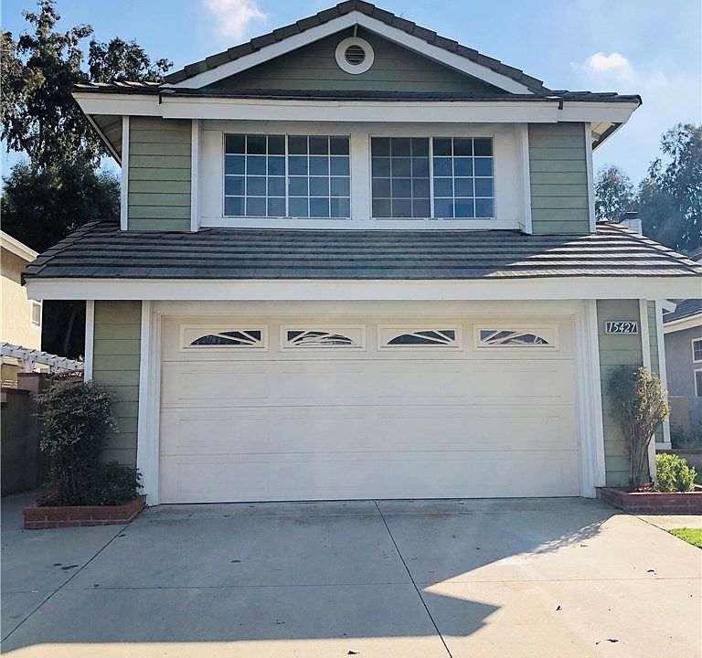 2nd image of 15427 Ficus St