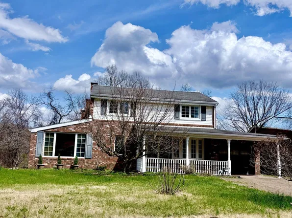 216 Carmella Dr, White Oak, PA 15131