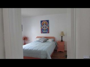 215 Vansant Ave, Island Heights, NJ