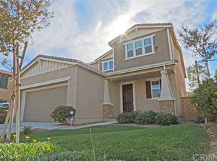 24259 La Montura Dr, Santa Clarita, CA 91354