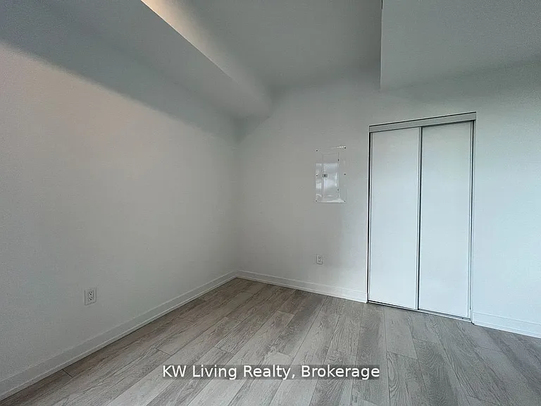 799 The Queensway #605 — Photo 17
