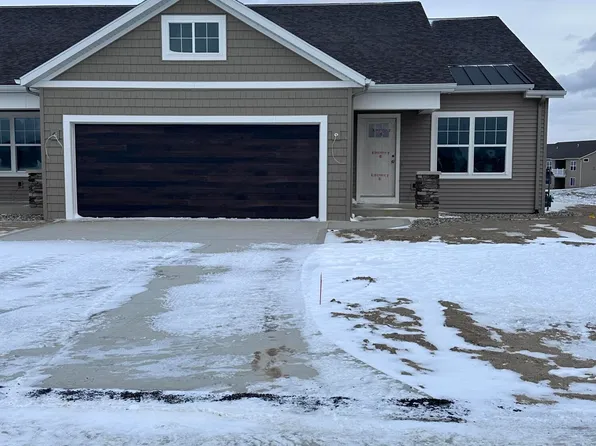 4500 Meadow Pond Way #65, Hamilton, MI 49419