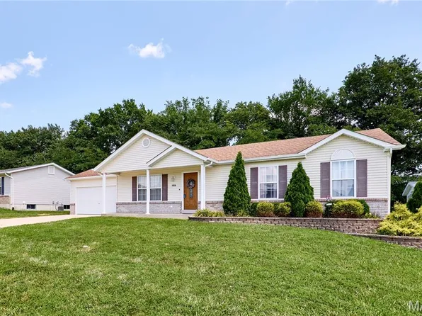 1030 Sleepy Hollow Dr, Troy, MO 63379