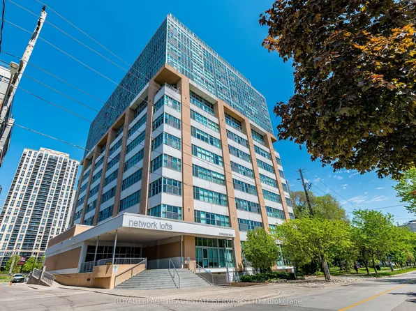 2 Fieldway Rd Unit 505, Toronto, ON M8Z 0B9