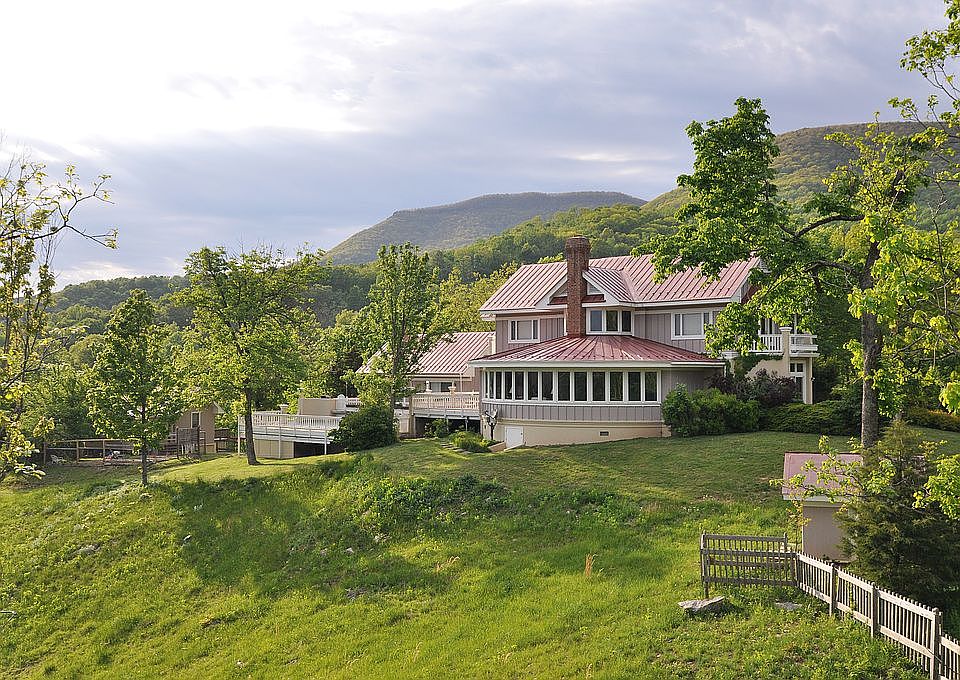 1st image of 251 Little House Ln