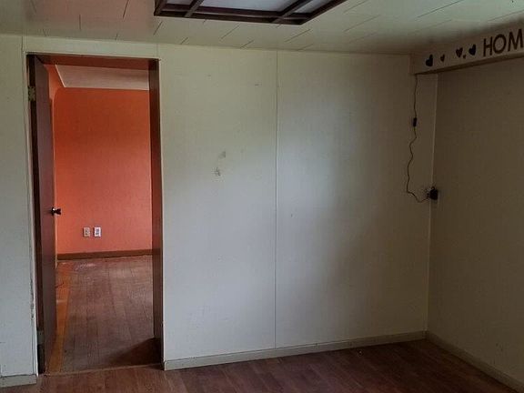 4th image of 407 N Brunell St