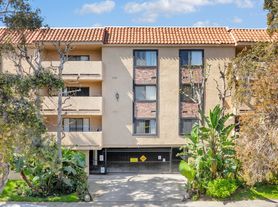 Corinth Avenue Apartments