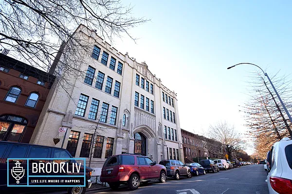 Rented by null | media 68