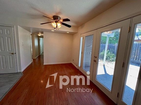 3rd image of 400 Yellowstone Dr