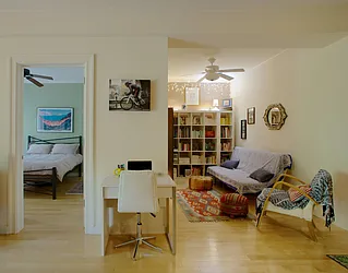 Rented by R New York