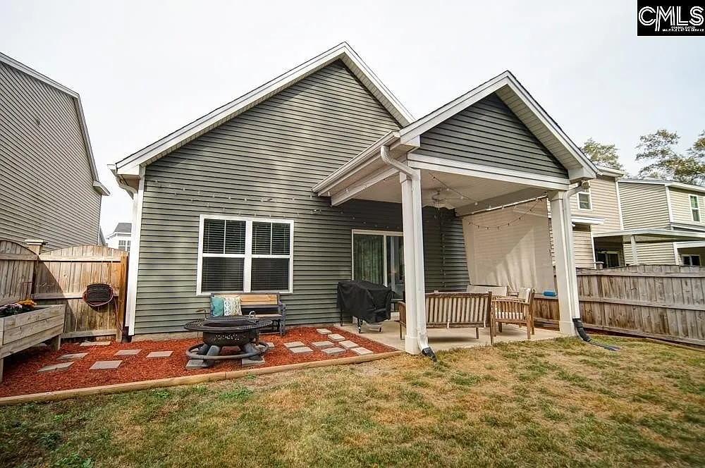 Building Photo - 160 Weeping Oak Ln