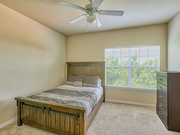 Stone Creek Ranch Apartments — Photo 8