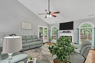 104 Cedar Ln — Photo 28