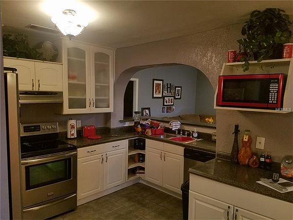 2nd image of 4844 Southold St