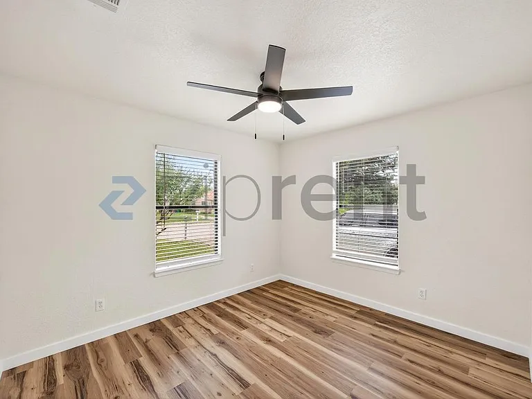838 McCauley Blvd — Photo 13