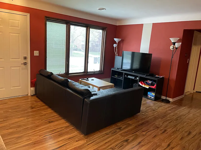3006 Maplewood Ave — Photo 9
