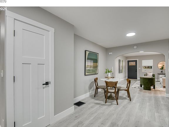3rd image of 3585 SE Olsen St