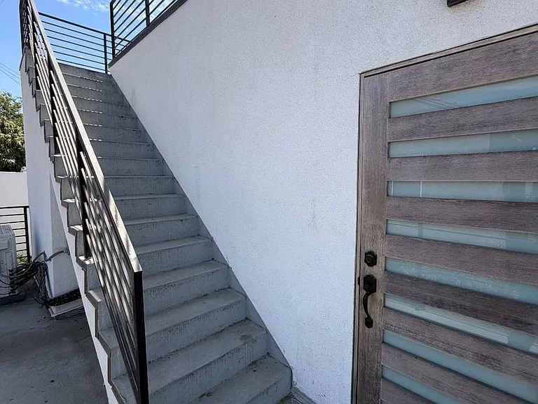 Serrano Place — Photo 28