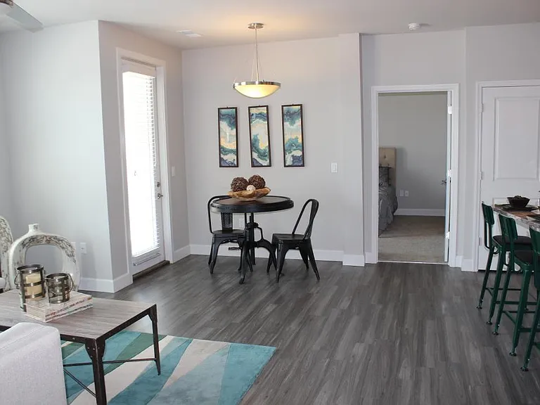 The Vue at Creve Coeur Apartments — Photo 112