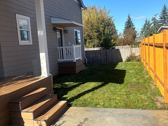 3rd image of 15631 18th Ave SW