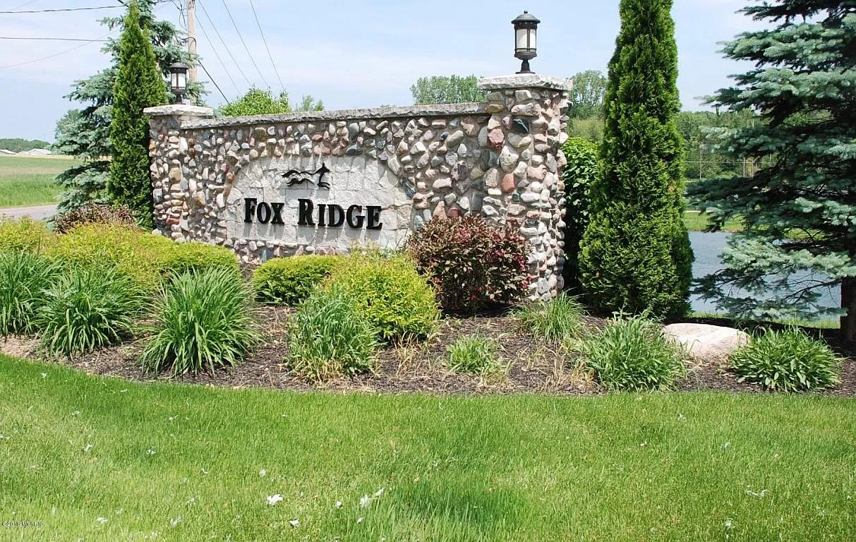 1789 Fox Ridge Trl photo 1