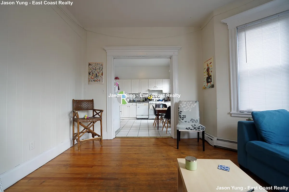 Building Photo - 72 Gardner St #F2