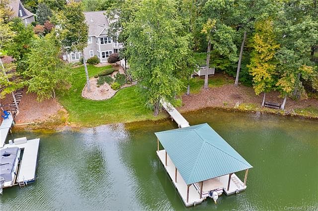 1st image of 7912 Lakeview Dr