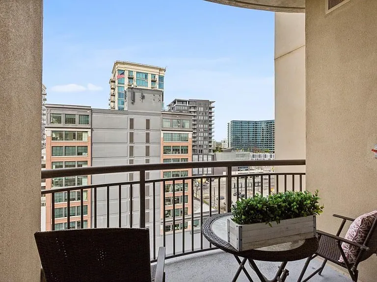 325 E Paces Ferry Rd NE #1410 — Photo 14