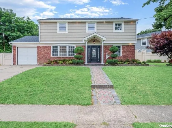 328 Wicks Avenue, North Babylon, NY 11703