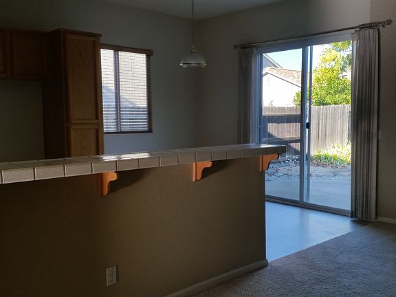 5th image of 208 Bald Eagle Ct
