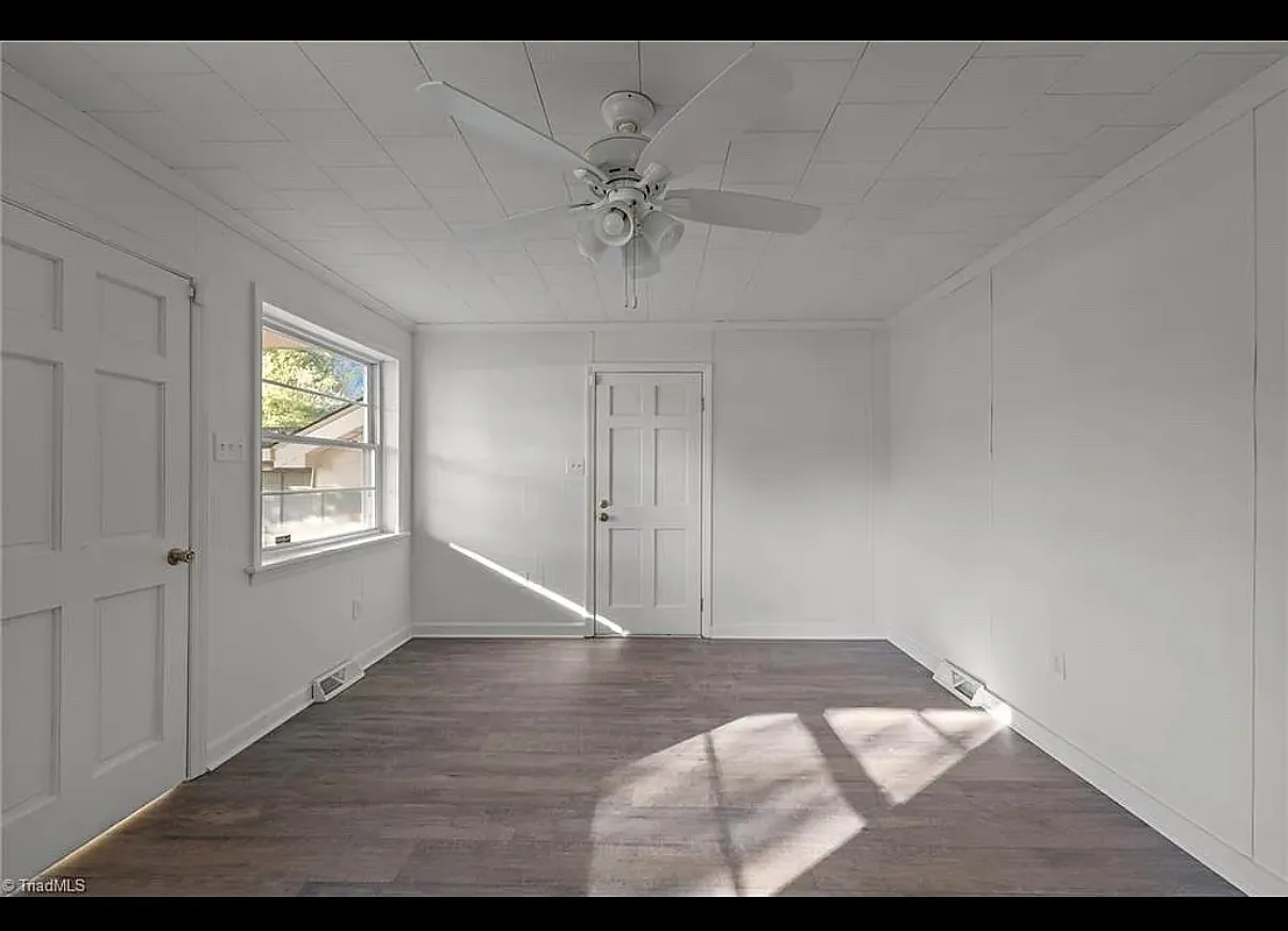 2462 Harrington Hwy — Photo 1