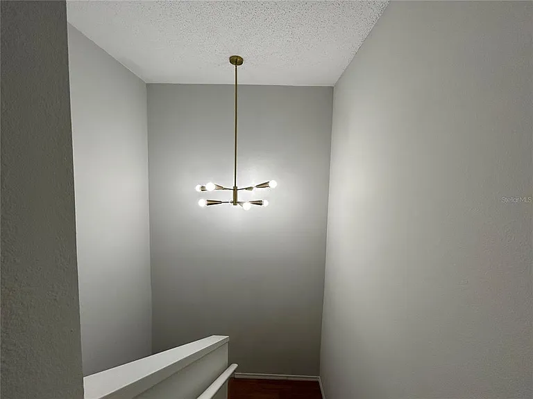 1727 Fluorshire Dr — Photo 10