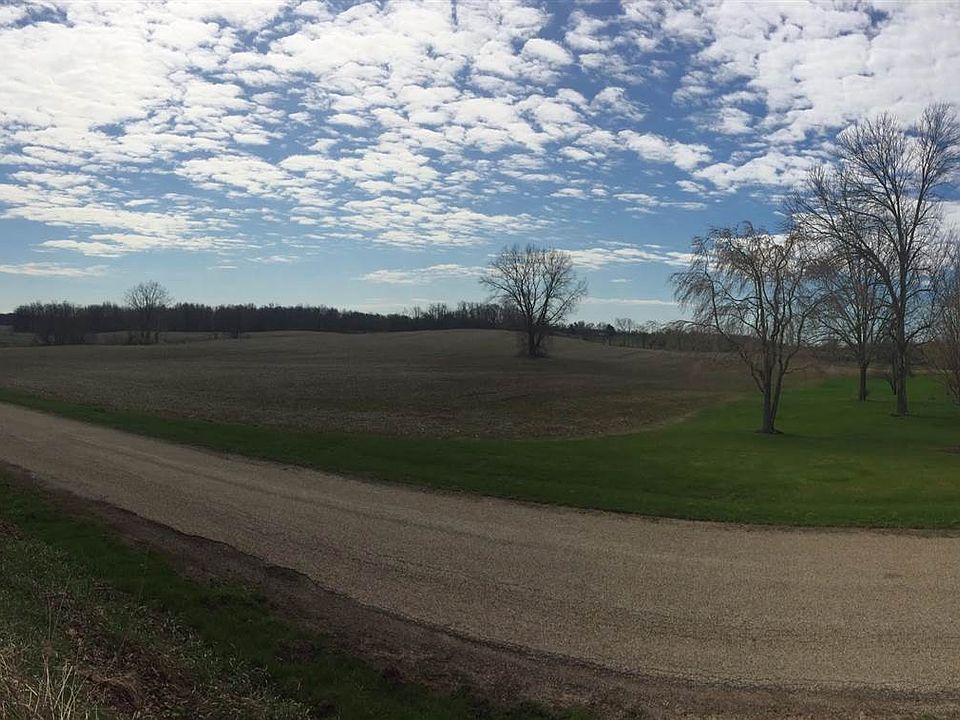 2nd image of 16427 18th Rd