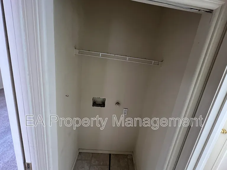 10316 Gutierrez Rd NE — Photo 3