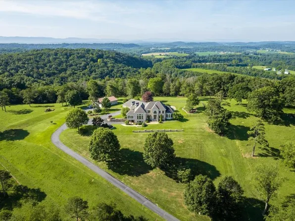 1582 N River Rd, Mount Crawford, VA 22841