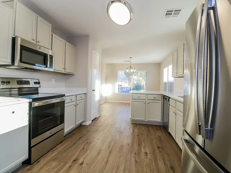25213 W Cranston Pl — Photo 9