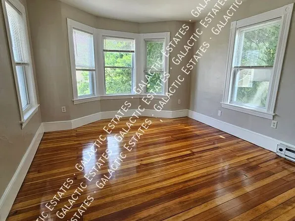 187 Grove St #3, Manchester, NH 03103