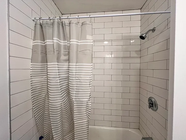 18 Autumn St — Photo 13